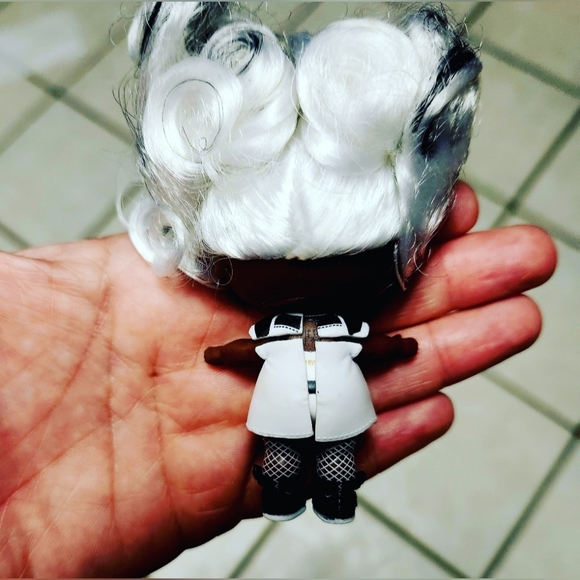 MGA LOL Surprise Hairgoals Series Yang Q.T. - Picture 3 of 3